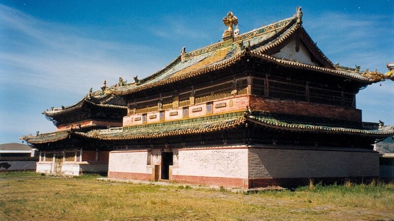 erdene-1685957438.jpg