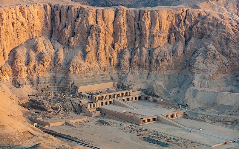 templo-funerario-de-hatshepsut-luxor-egipto-2022-04-03-dd-13-1693322927.jpg