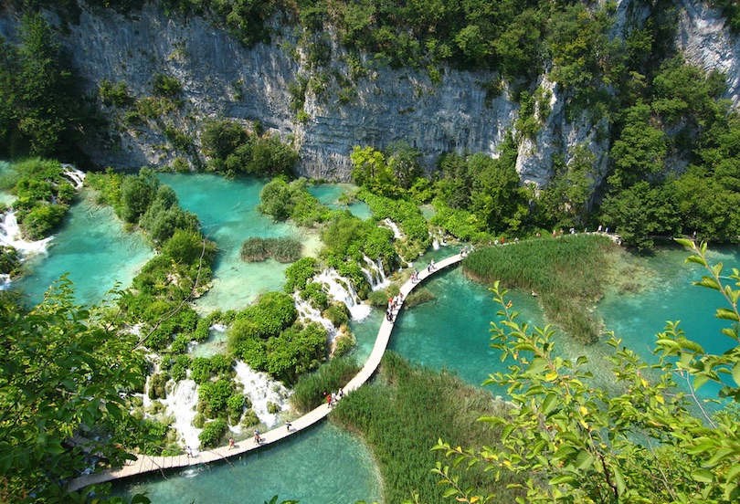 Ghé thăm Công viên quốc gia Plitvice khi du lịch Châu Âu