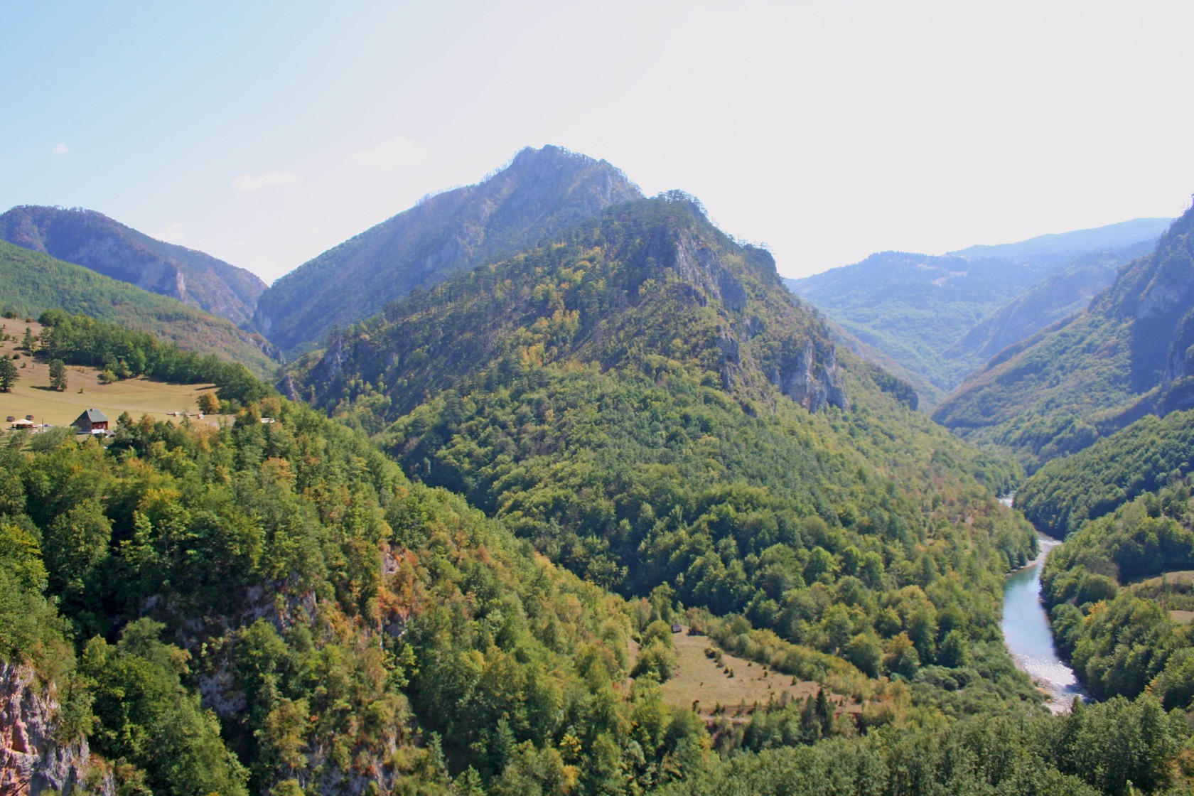 Du lịch châu Âu không thể bỏ qua điểm đến Công viên quốc gia Durmitor ở Montenegro