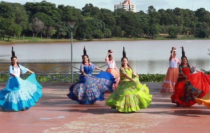 dieu-nhay-danza-de-la-botella-paraguay-1722340058.jpg