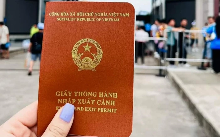 Giấy thông hành xuất nhập cảnh Việt Nam - Trung Quốc