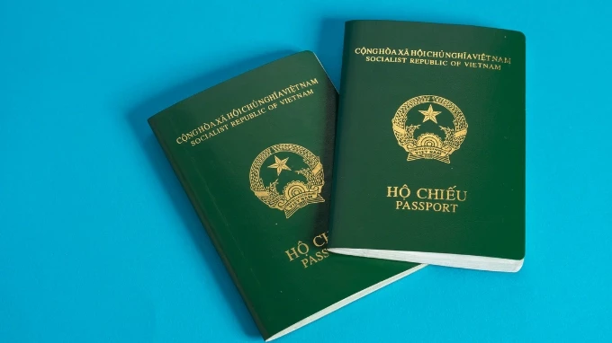 Chuẩn bị trước Visa và các loại giấy tờ cần thiết.