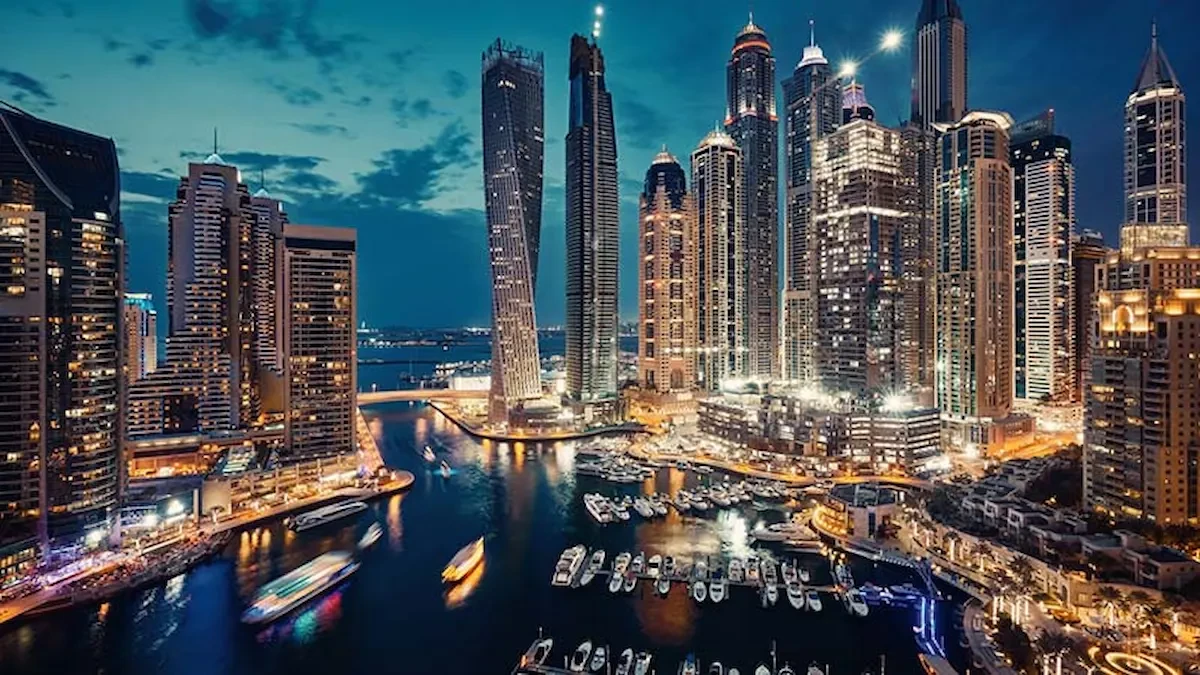 Mùa Đông ở Dubai rất dễ chịu, nhiệt độ lên tới 15 – 30 độ C.