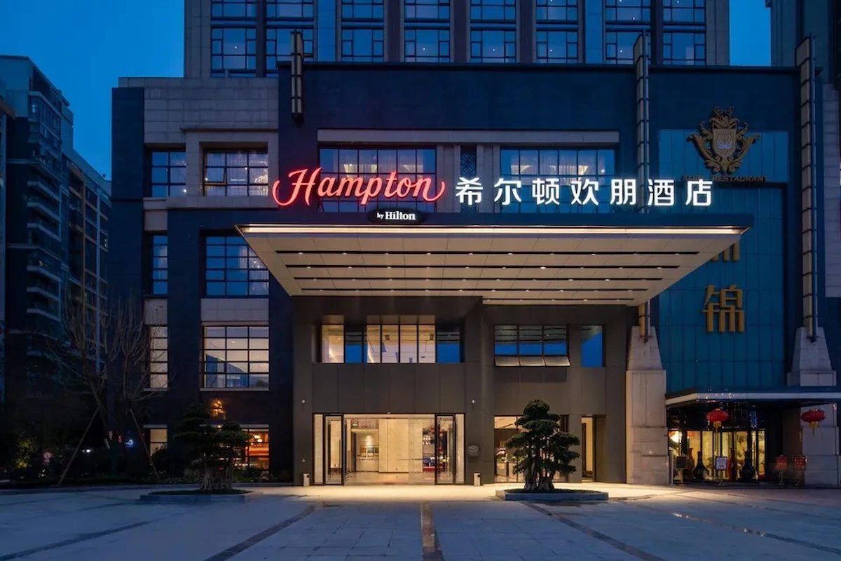 khách sạn Hampton by Hilton Turpan