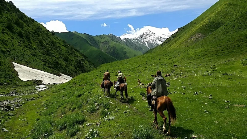 Cơ hội trekking và leo núi đẳng cấp thế giới