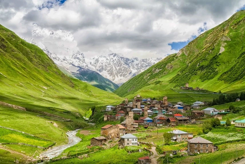 Tổng quan về dãy núi Svaneti