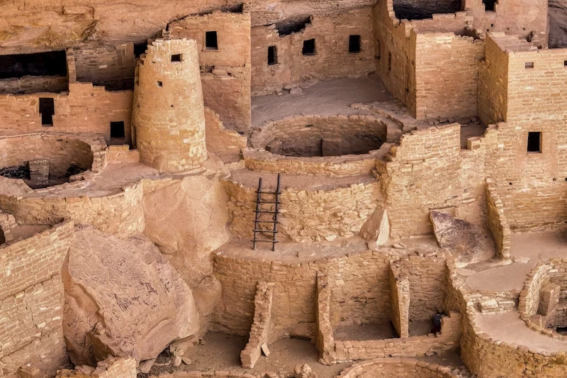 anasazi-ruins-in-mesa-verde-stockpack-adobe-stock-scaled-1754550154.webp
