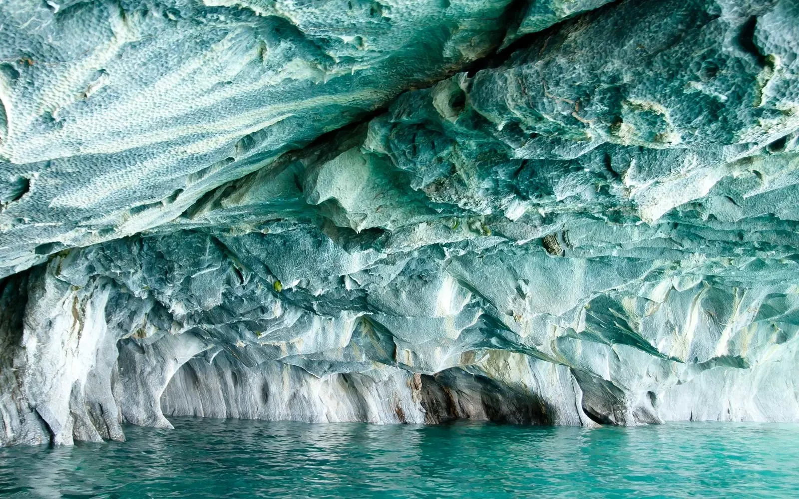 Vùng băng xuyên phía nam Chile