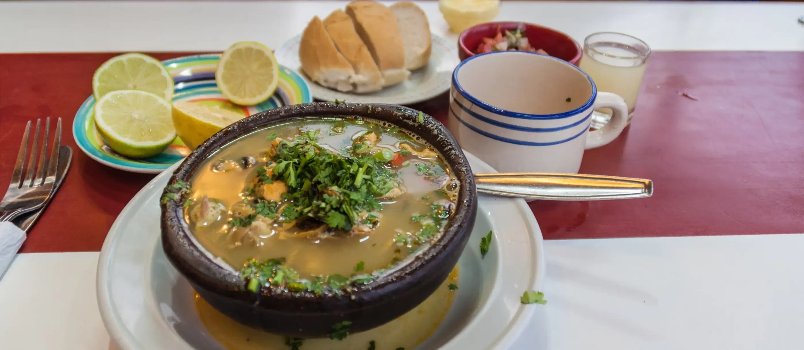 Súp hải sản Paila Marina