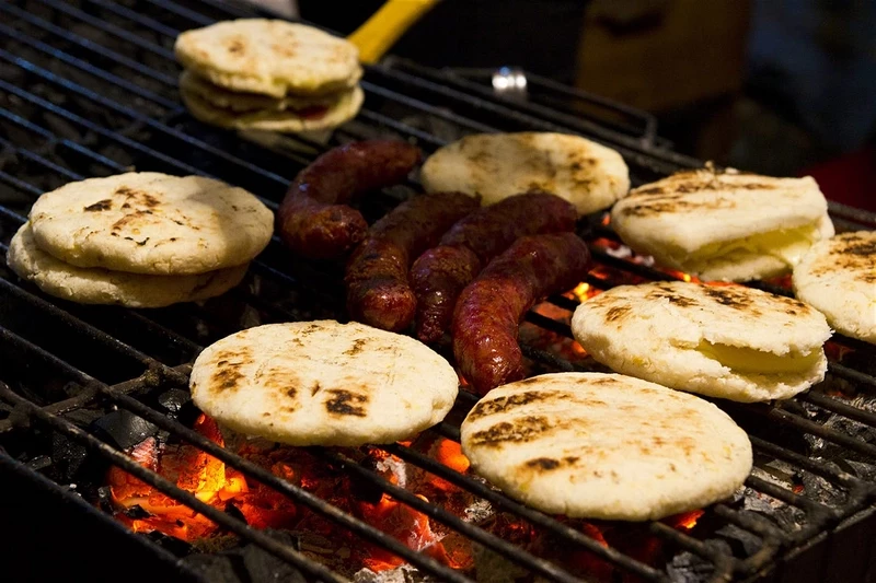 Bánh bột ngô Arepa