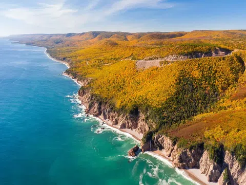 Những cung đường road trip có biển nổi tiếng tại Canada