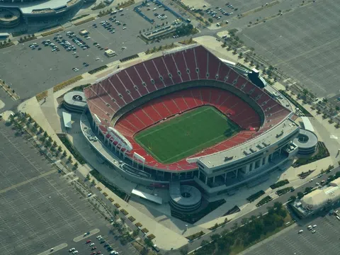 Sân Vận Động Arrowhead Nổi Tiếng Tại Atlanta Hoa Kỳ