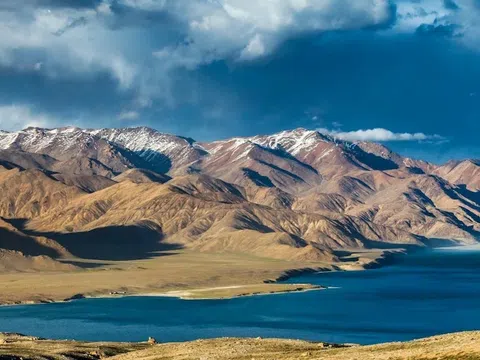 Hồ Inder: Hồ nước mang vẻ đẹp huyền ảo ẩn mình tại Kazakhstan