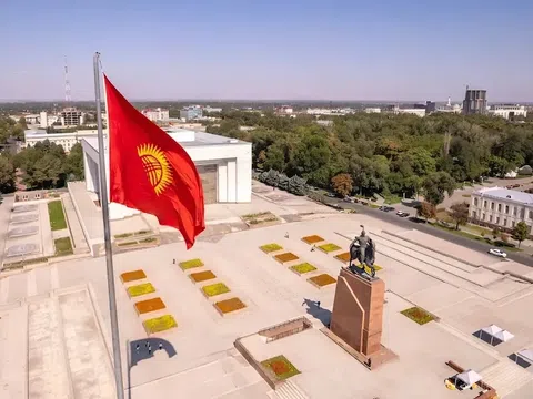 Quảng trường Ala-Too nổi tiếng nhất tại Kyrgyzstan