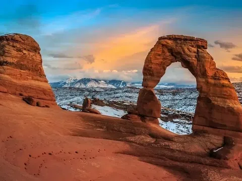 Vườn quốc gia Arches: Khám phá quần thể vòm đá triệu năm tuổi tại nước Mỹ
