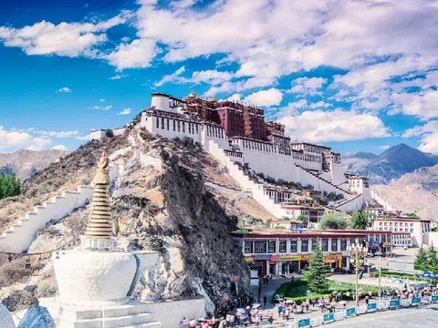 Khám phá Bí ẩn Khí hậu Tây Tạng: Bốn mùa đa sắc