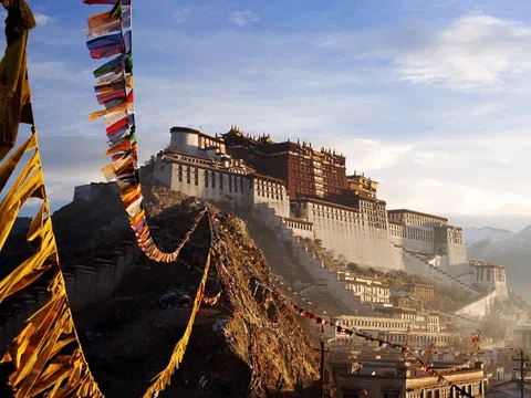 Tại sao Tây Tạng được mệnh danh là nóc nhà thế giới? 