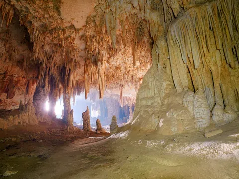 List những hang động tuyệt đẹp Socotra