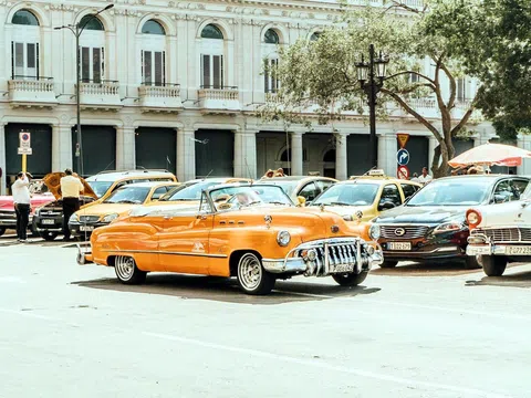 Độc đáo những chiếc xe cổ trên đường phố Havana của Cuba
