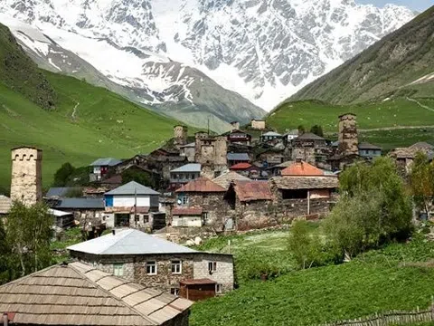 Dãy núi Svaneti: Khám phá dãy núi thuộc di sản thế giới tại Tây Á